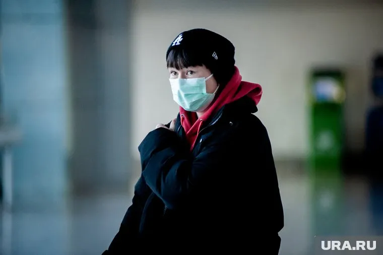 Студентам из Китая велели сдавать билеты и не ехать в Россию