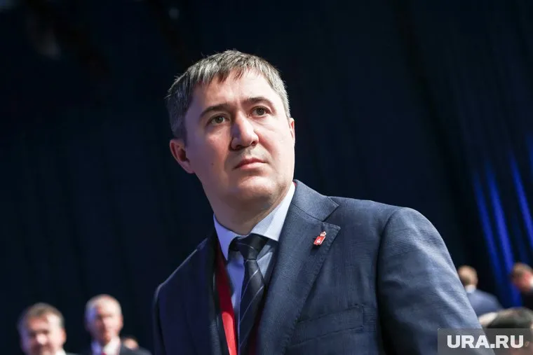 Дмитрий Махонин посетил звод вместе с сенатором Муратовым и другими (архивное фото)