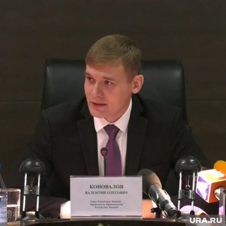 Власти Хакасии не намерены отказываться от премиальных выплат, заявил Коновалов