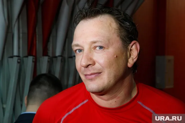 Марат Башаров заранее отказался лететь на Украину, а его коллег не пустили пограничники