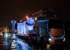 Светящиеся белые мишки вернулись на улицы Тюмени