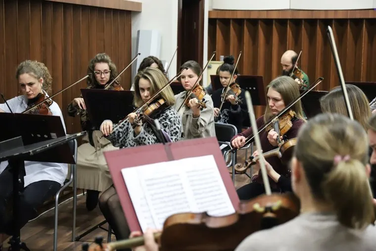 Интервью с финским дирижером Калле Куусавой в Филармонии. Екатеринбург