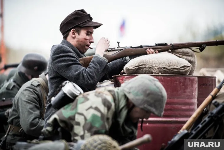 В спектакле речь идет об эпохе Второй Мировой войны