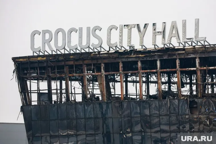 Верхние этажи «Крокус Сити Холла» в подмосковном Красногорске полностью уничтожены пожаром
