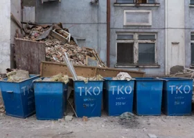 Впервые в истории России суд разрешил национализацию мусоровывозящей фирмы