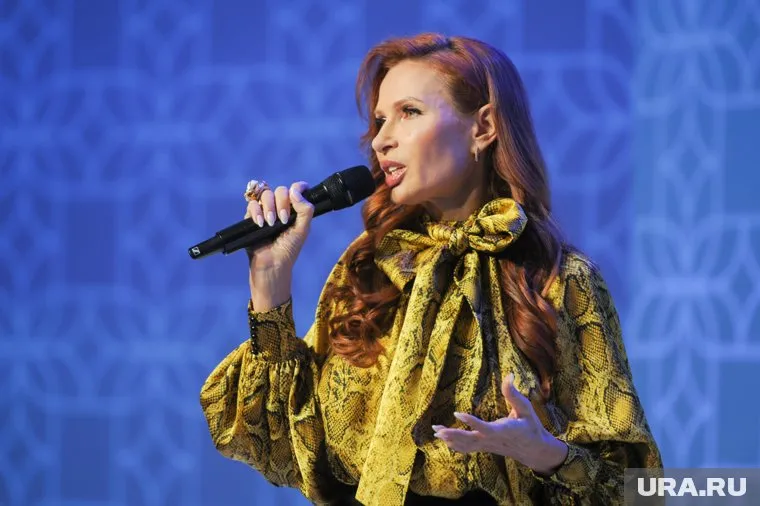 Эвелина Бледанс поделилась трудностями в начале карьеры