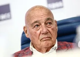 Познер отреагировал на увольнение грузинского телеведущего, оскорбившего Путина