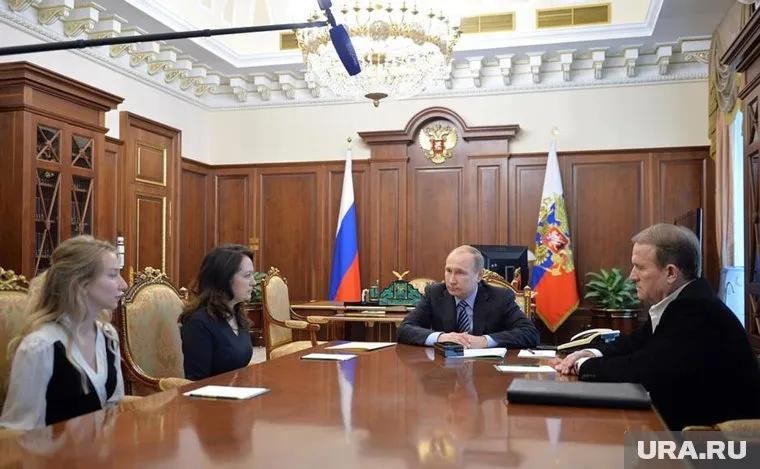 Родственники погибших корреспондентов сегодня встретились с Владимиром Путиным