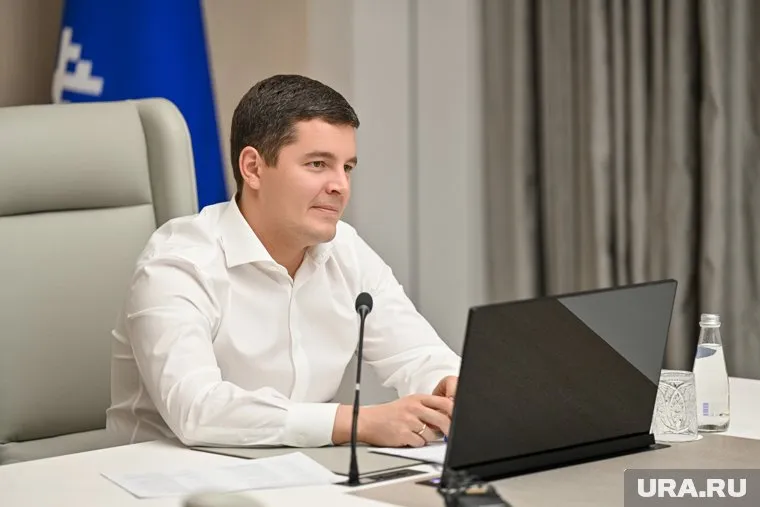 Артюхов вручил юбилейный маткапитал в торжественной обстановке