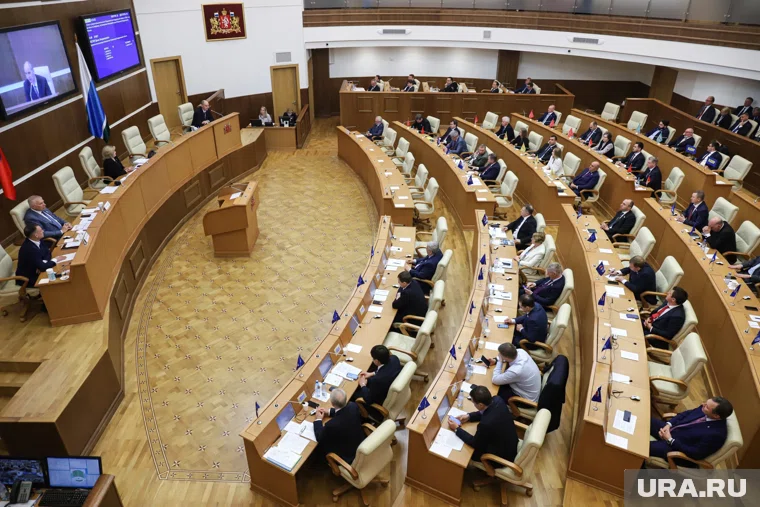 В заксо могут перейти бывшие ректоры, чиновники и один мэр