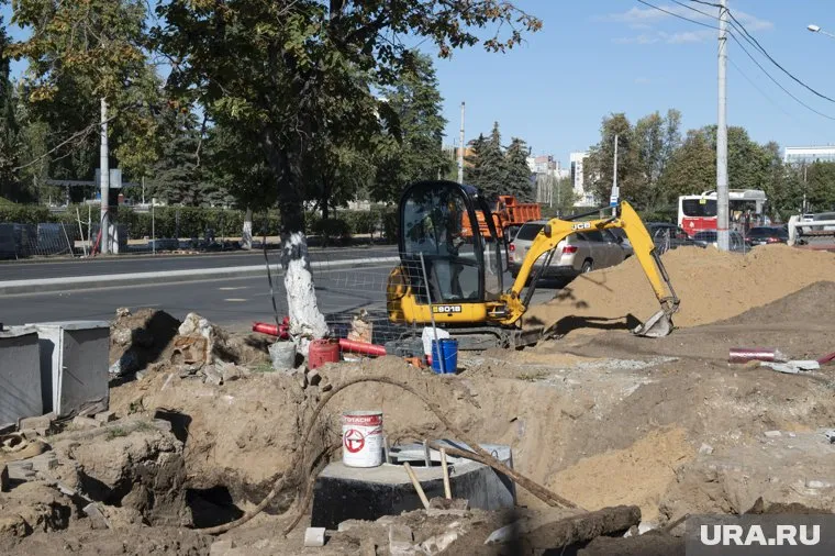 Ветхий участок сетей закроют задвижками (фото из архива)