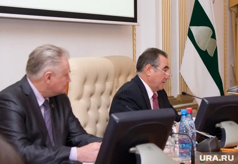 Сергей Жданов (слева) и Олег Богомолов много лет проработали вместе в курганском правительстве