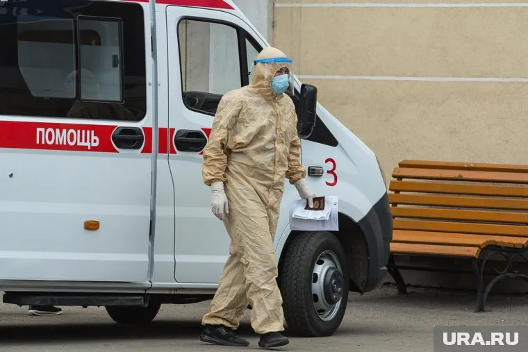 Уровень заражений балансирует возле отметки 130 в сутки