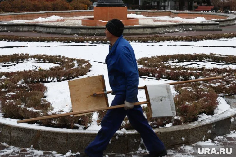 По данным портала «Работа России», в регионе ищут 154 дворника