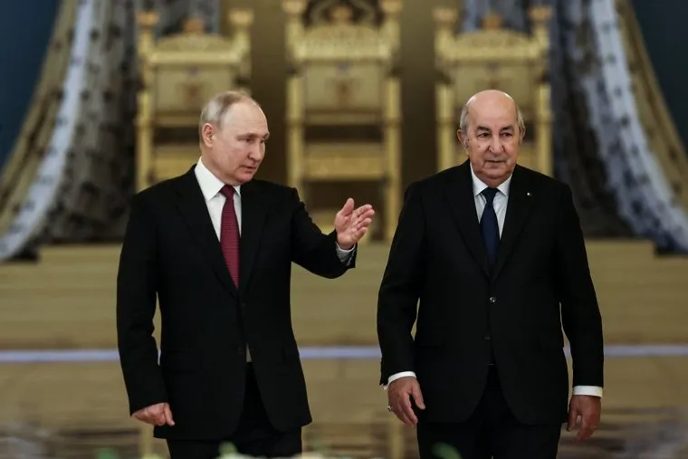 Прибытие президента Алжира Абдельмаджида Теббуна в Кремль. Москва