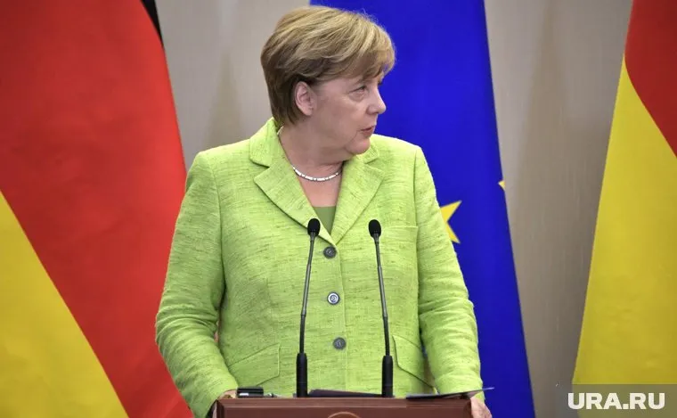 Инцидент в Керченском проливе Меркель обсудит с Путиным на саммите G20