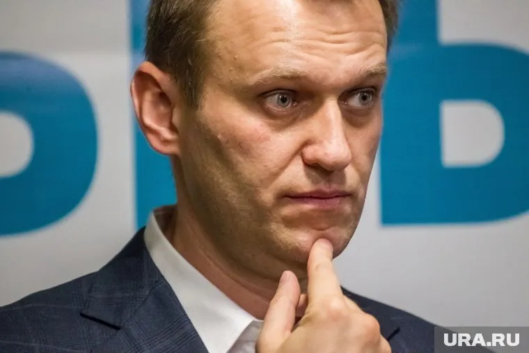 Алексей Навальный находится в коме второй день