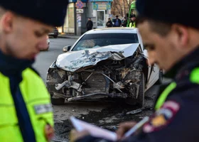 В ХМАО 28-летний водитель погиб в лобовой аварии на трассе под Сургутом