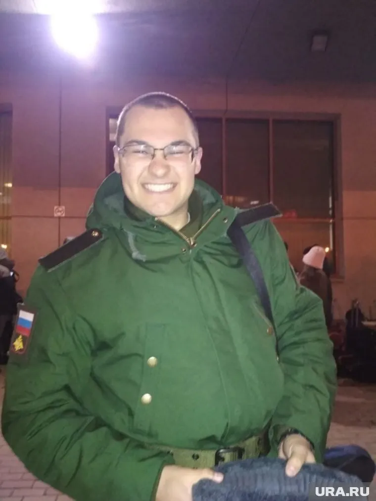 Артур Хакимов покинул часть днем 3 января