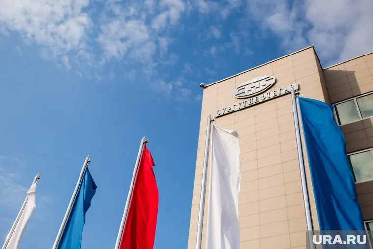 По расчетам аналитиков, «кубышка» «Сургутнефтегаза» приближается к 6 трлн рублей