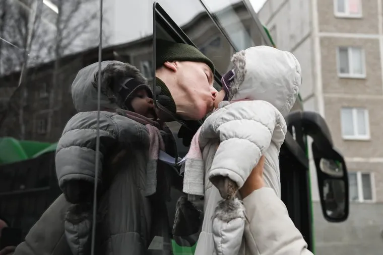 Отправка мобилизованных с Железнодорожного и Верх-Исетского военкоматов. Екатеринбург