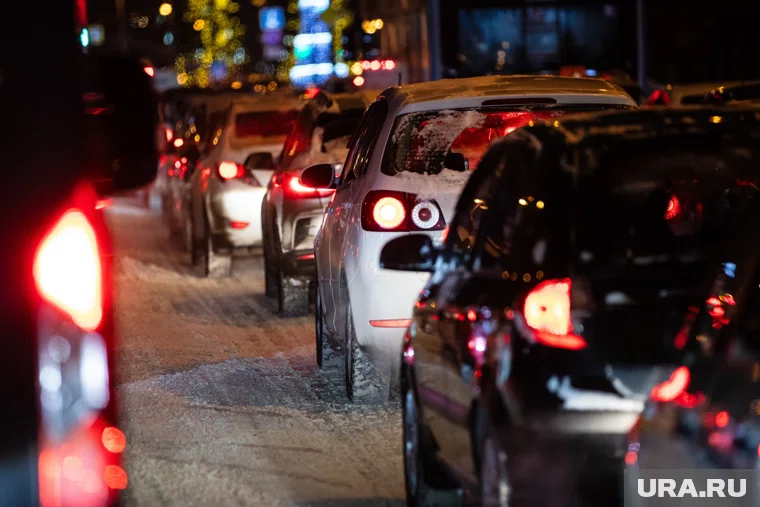 Эксперты выдвинули несколько версий о причинах отказа россиян от авто