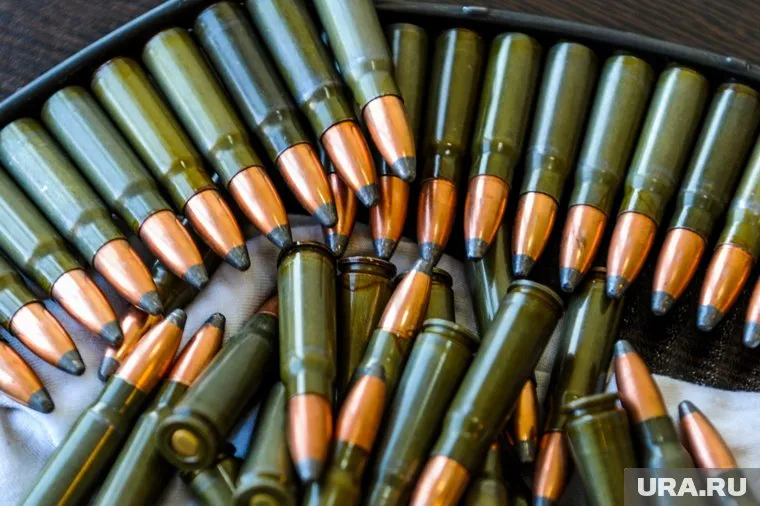 На месте схрона были обнаружены гранатометы, гранаты, патроны и автоматы