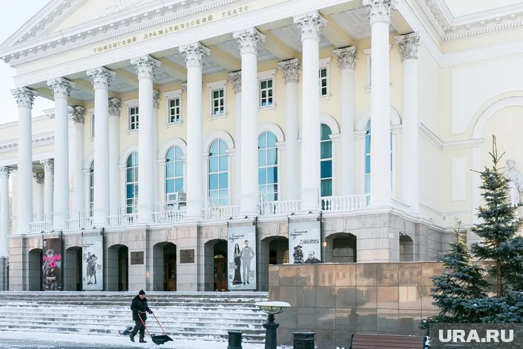 Выставка пройдет в Тюменском драматическом театре