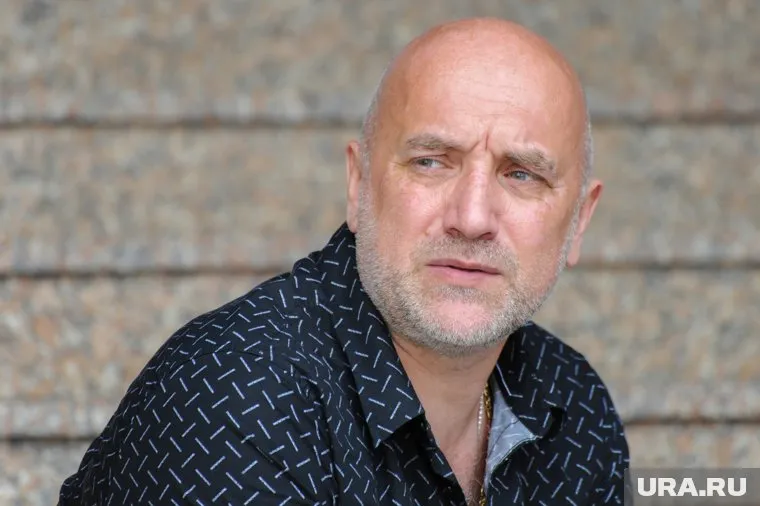 Захар Прилепин заявил, что узнал среди бойцов своих сослуживцев с Донбасса