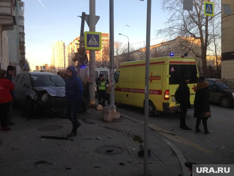 Жертв гонщика отвезли в больницы