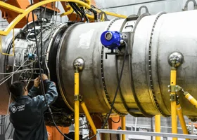 Британия поймала себя на закупках российской авиатехники