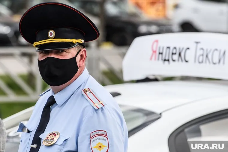 В госавтоинспекции Челябинска устанавливают все обстоятельства ДТП