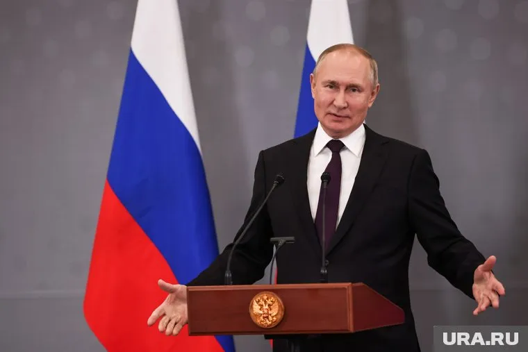 Путин подаст декларацию о доходах до начала апреля