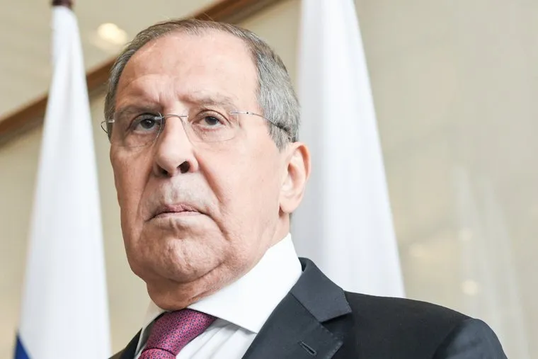 Пресс-подход к главе МИД РФ Сергею Лаврову в штаб-квартире РМК. Екатеринбург