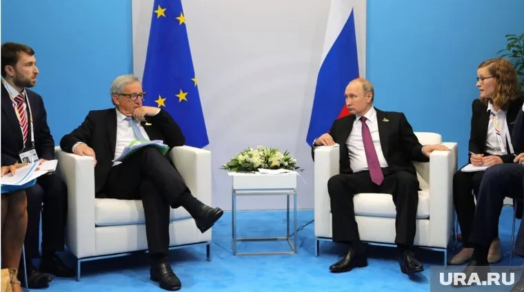 Путин не поедет на саммит G20 в Индонезии, сообщили в Bloomberg