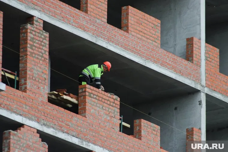 В Кургане опечатали стройку