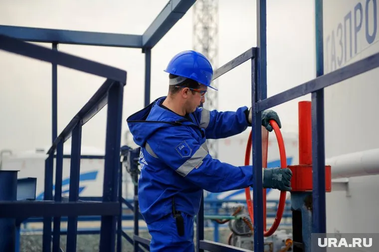 Ранее РФ отказалась прокачивать больше газа через Украину