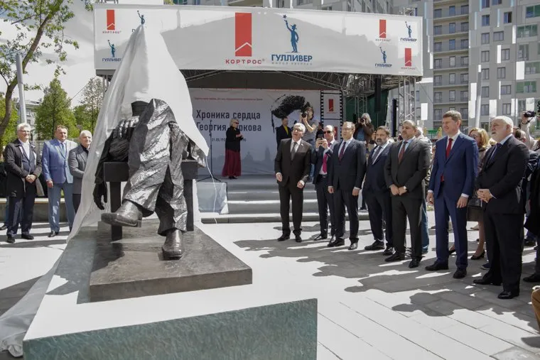 Торжественное открытие памятника актеру Георгию Буркову. Пермь , решетников дмитрий, памятник буркову георгию, люксинберг виктор