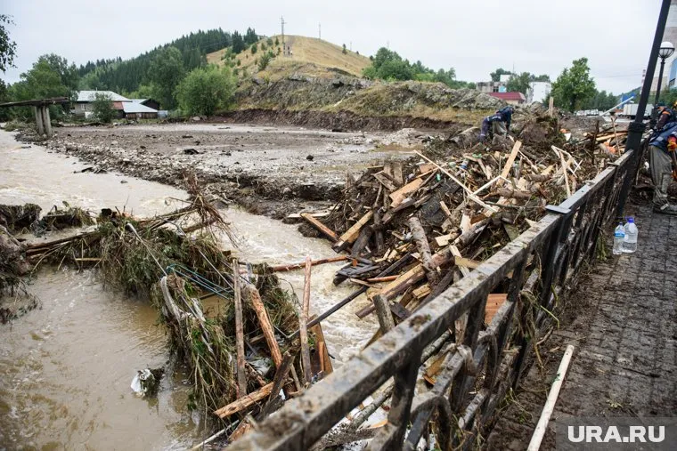В городе круглосуточно ликвидируют последствия паводка