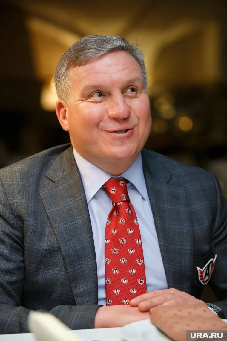 Алексей Бобров отмечает день рождения