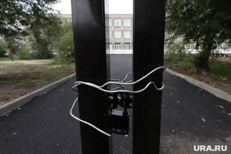 В Пермском крае на карантин отправлены 25 школ и пять детских садов