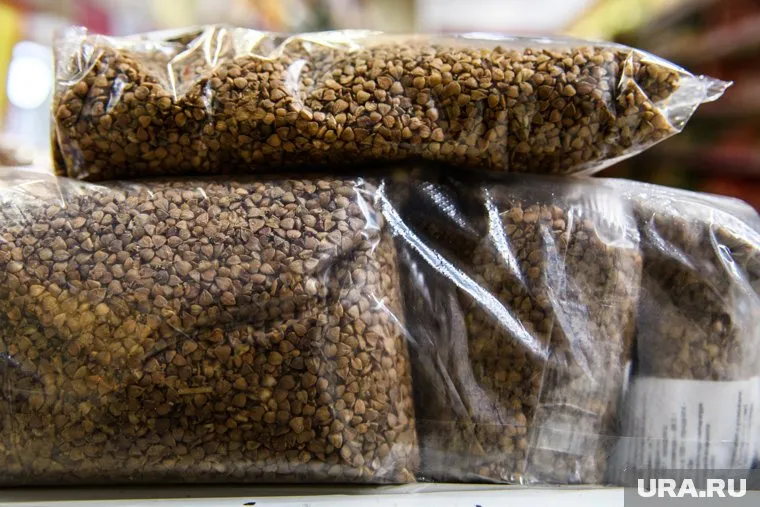 Минпромторг попросили повлиять на стоимость продуктов «кризисной корзины»
