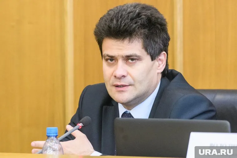 Целью опроса Высокинский назвал «выработку иммунитета против политического экстремизма»