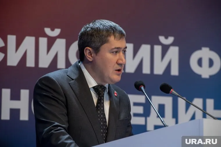 Дмитрий Махонин занял 16 место в национальном рейтинге губернаторов за 2022 год