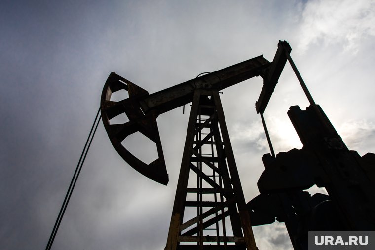 В ХМАО упала добыча нефти и газа