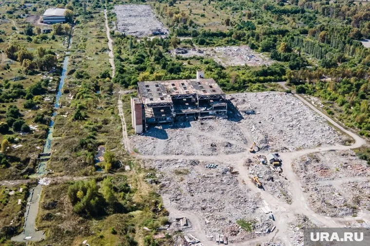 В Минусинской котловине уже пытались построить город Электроград. Здания проекта сейчас разрушены и разворованы