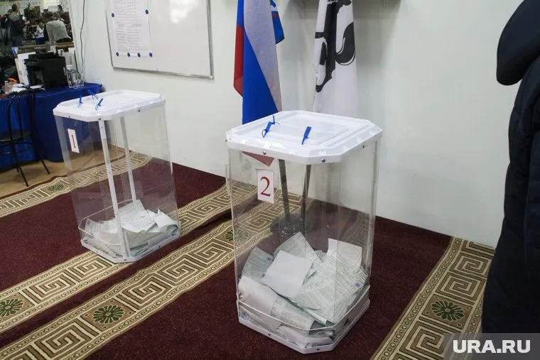 Избирательные участки работают с 8 утра