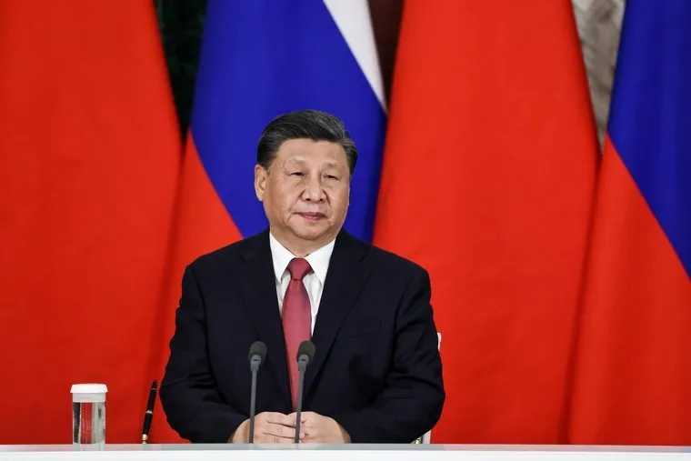 Президент России Владимир Путин и председатель КНР Си Цзинь Пин на встрече во время совместного заявления в Кремле. Москва