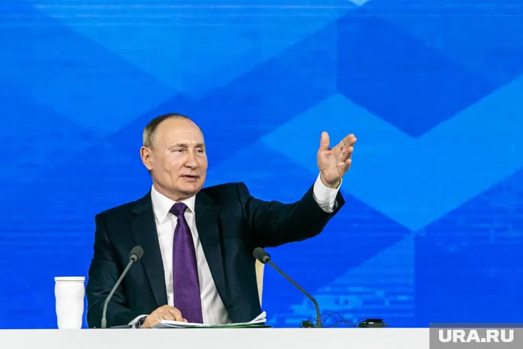 Владимир Путин выступил за признание независимости Донбасса