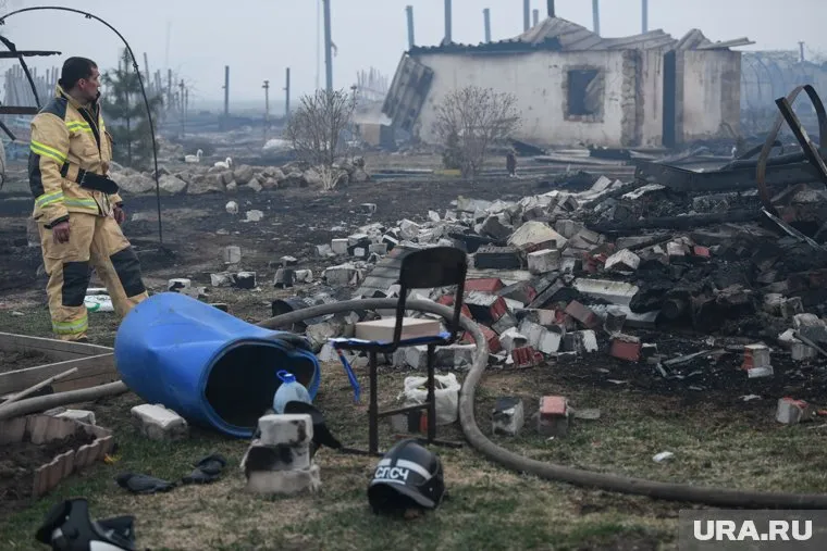 Пожар уничтожил в Успенке Тюменской области несколько домов